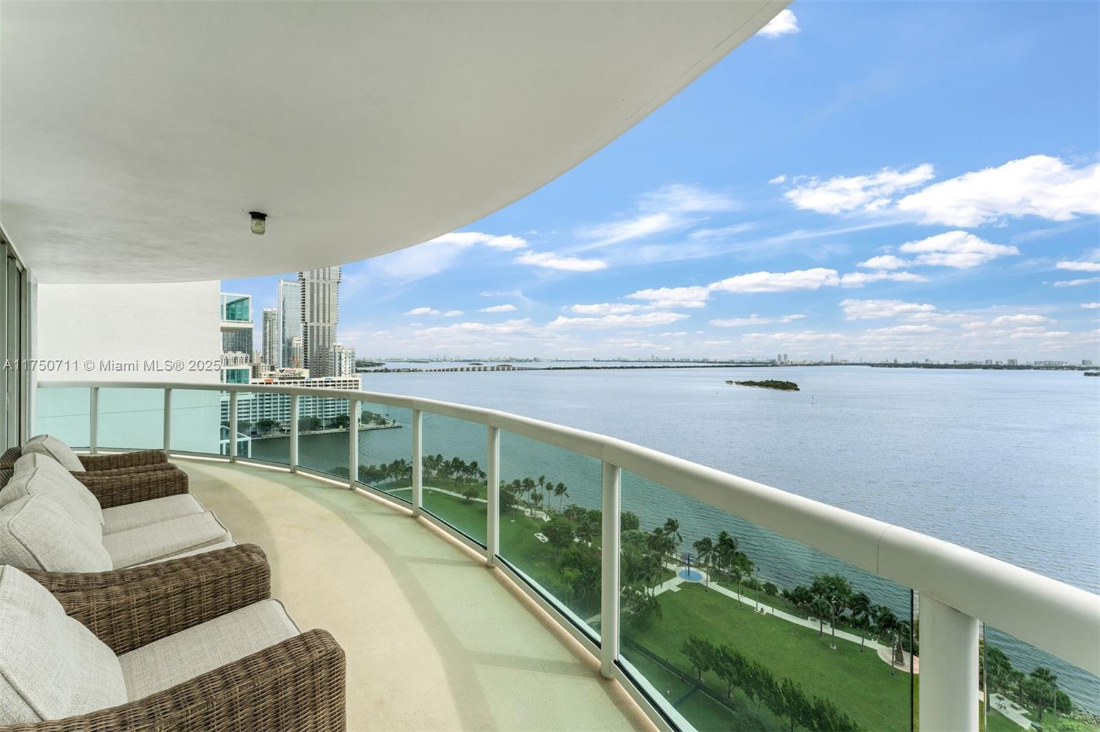 1800 N Bayshore Dr #2101, Miami FL 33132