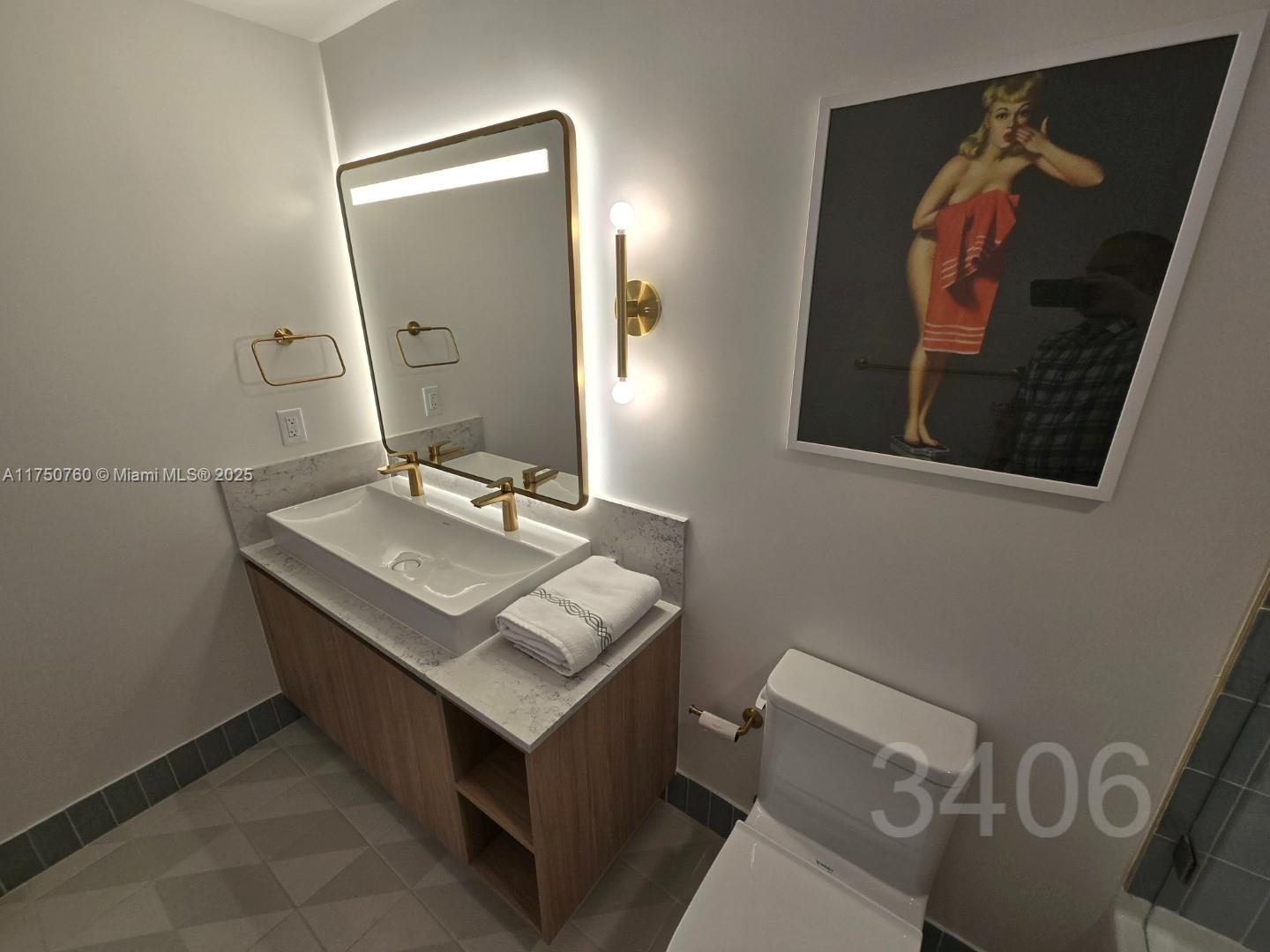 Listing Photo 11