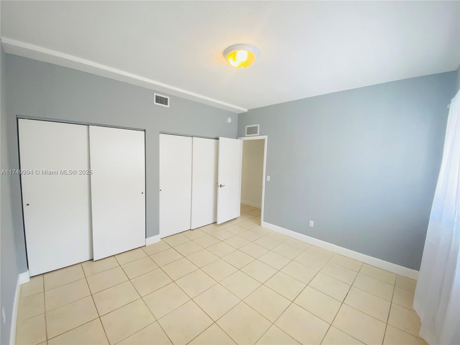 1185 Marseille Dr #205, Miami Beach, Florida image 13