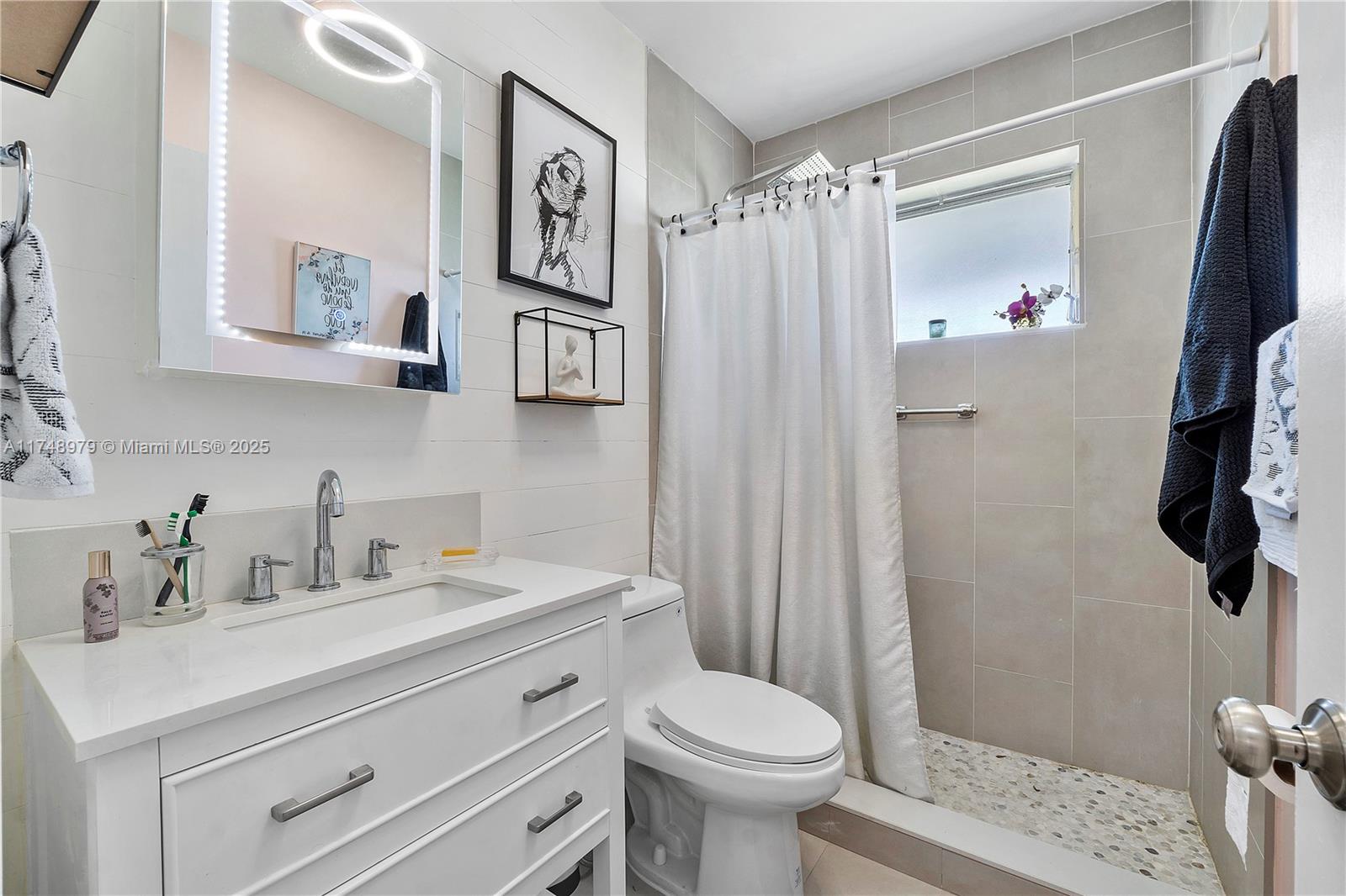 3114 Byron Cir #128, Hollywood, Florida image 12