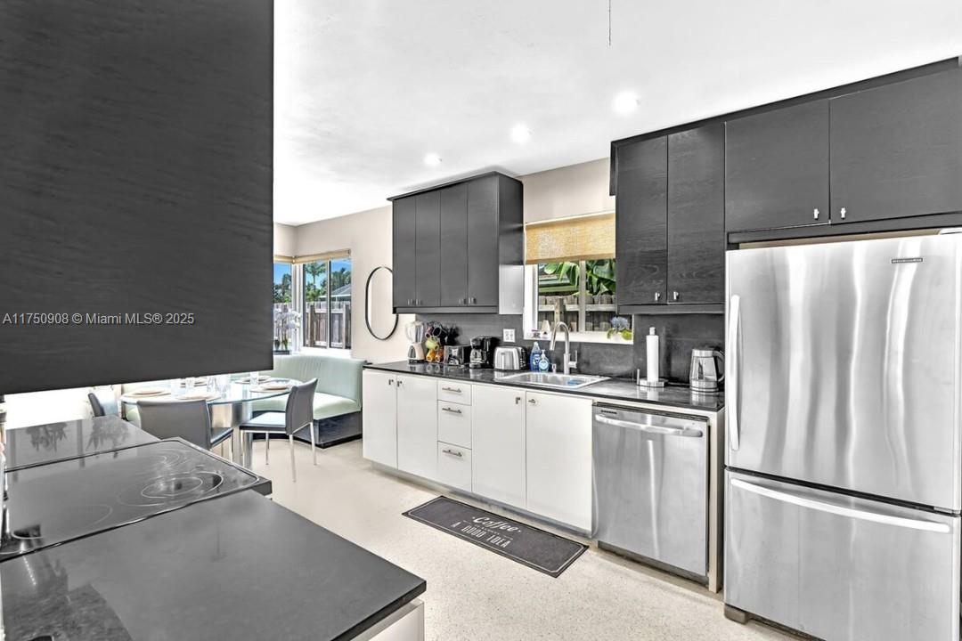 Listing Photo 14