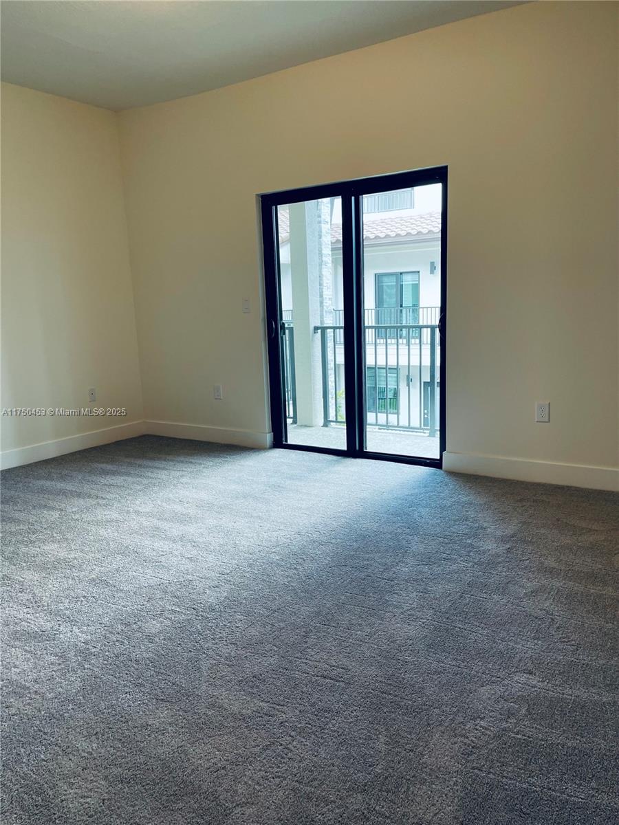 4528 NW 83rd Path #4528, Doral, Florida image 4