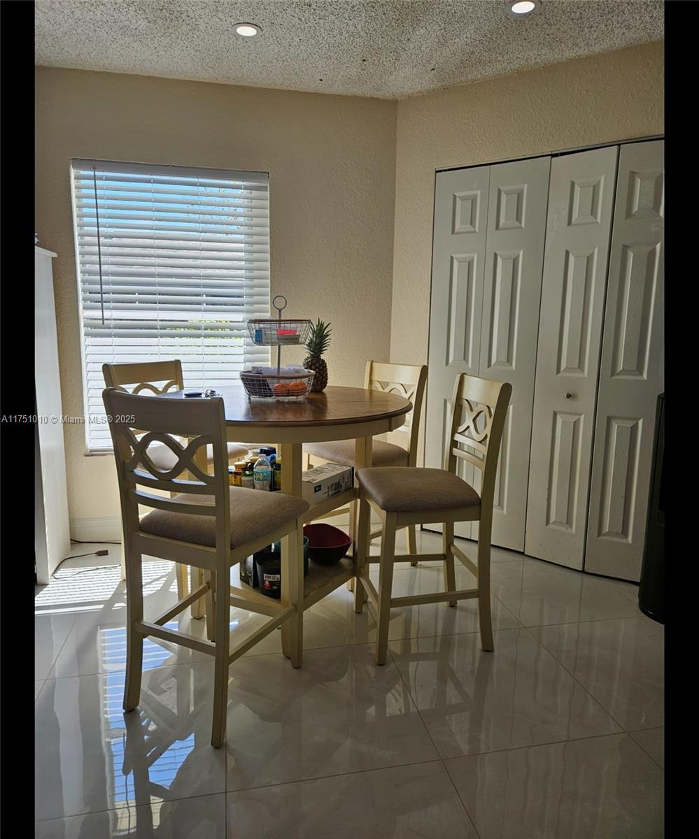 Residential, North Lauderdale, Florida image 3