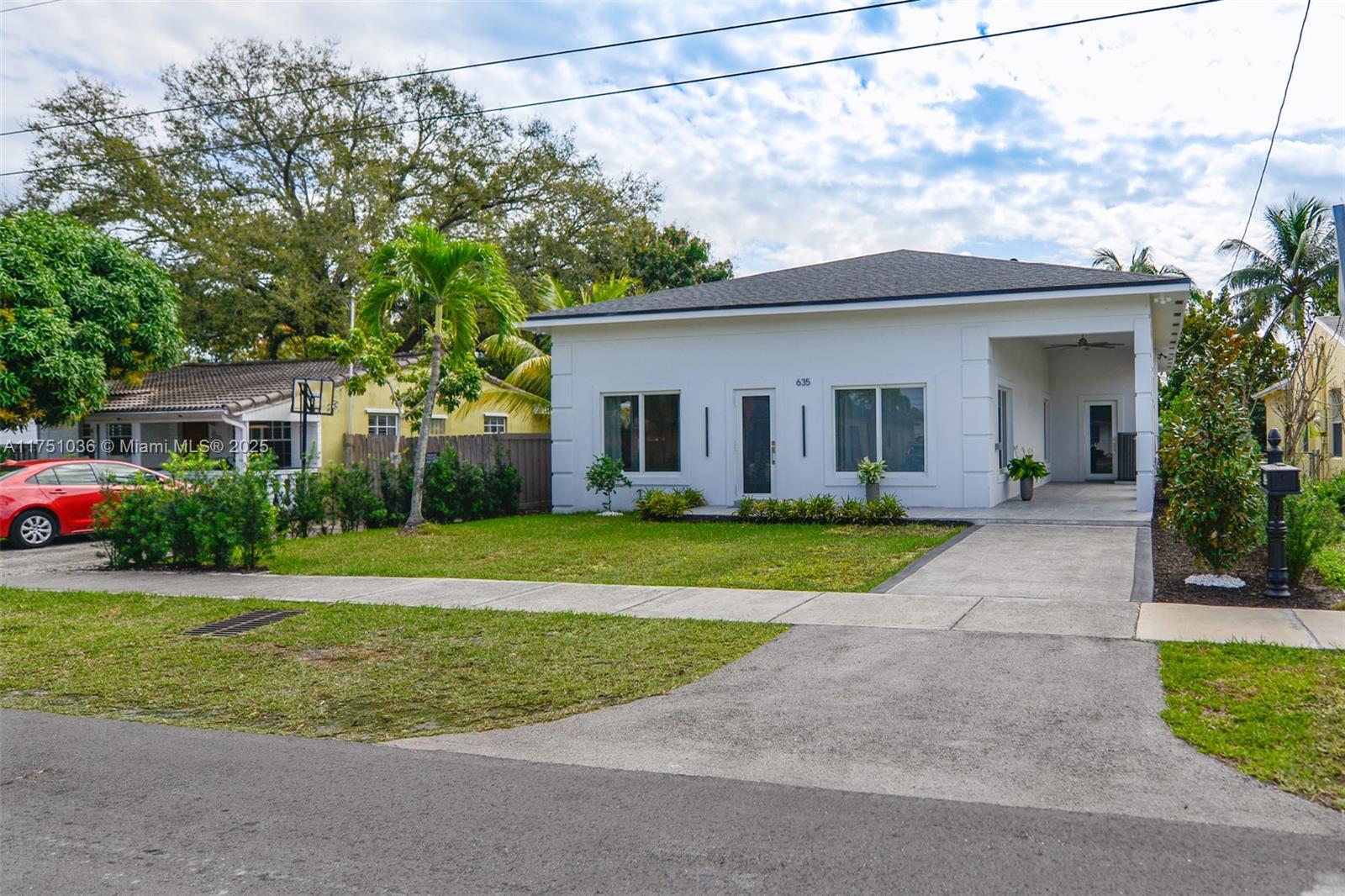 635 SW 9th St, Hallandale Beach, Florida image 35
