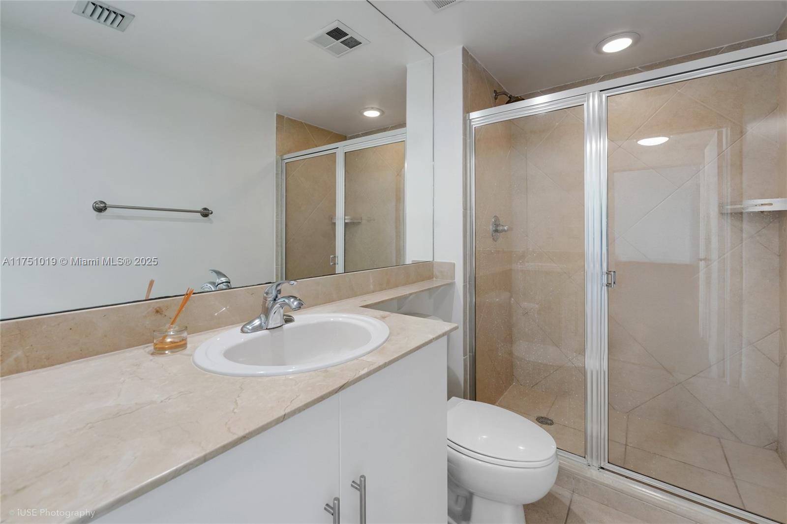 325 S Biscayne Blvd #1721, Miami FL 33131