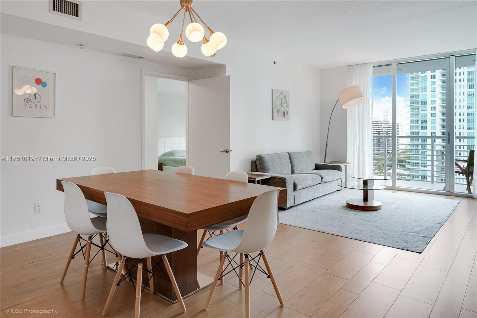 325 S Biscayne Blvd #1721, Miami FL 33131