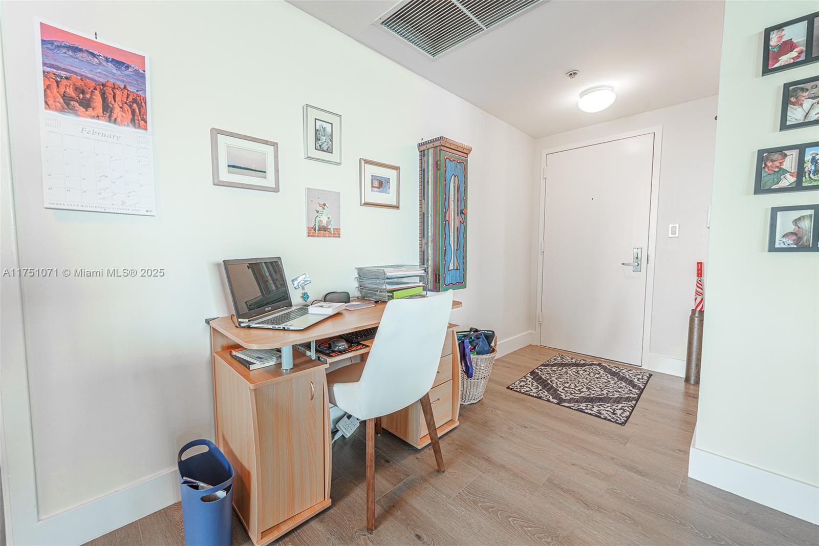 325 S Biscayne Blvd #3123, Miami FL 33131