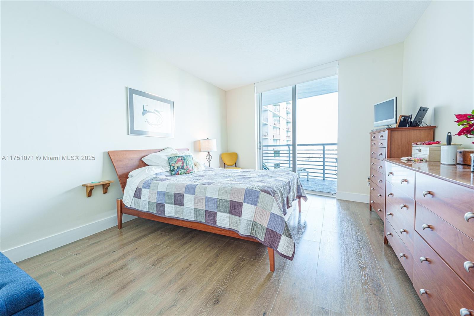 325 S Biscayne Blvd #3123, Miami FL 33131