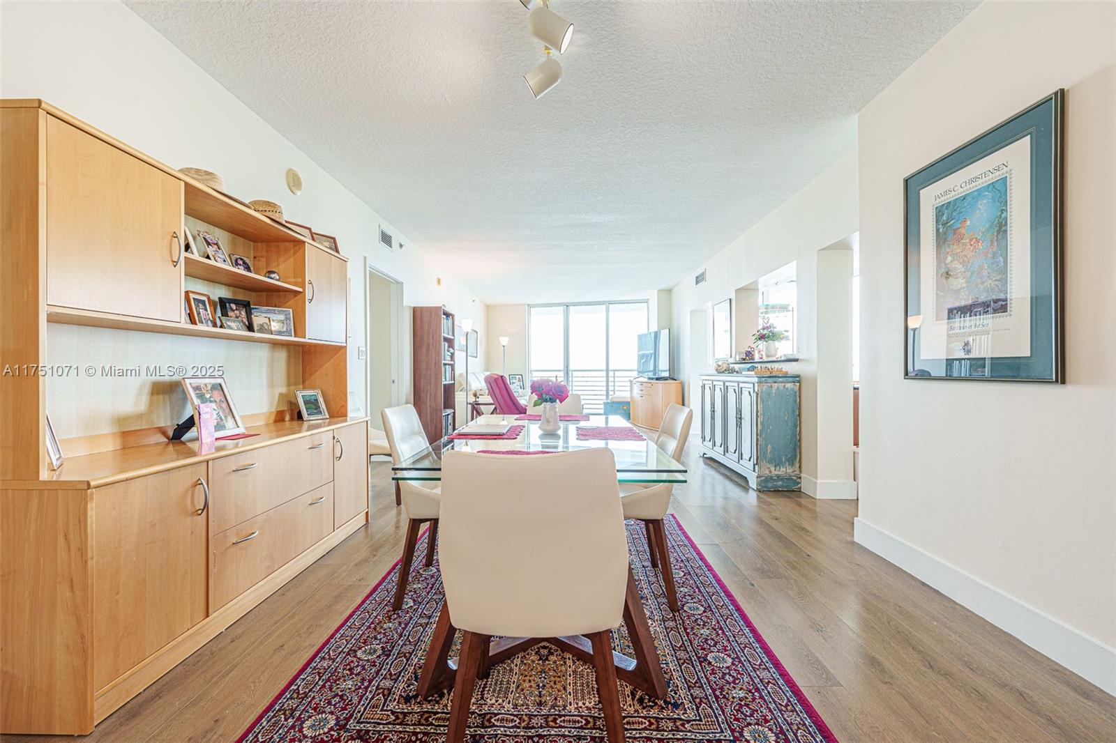 325 S Biscayne Blvd #3123, Miami FL 33131
