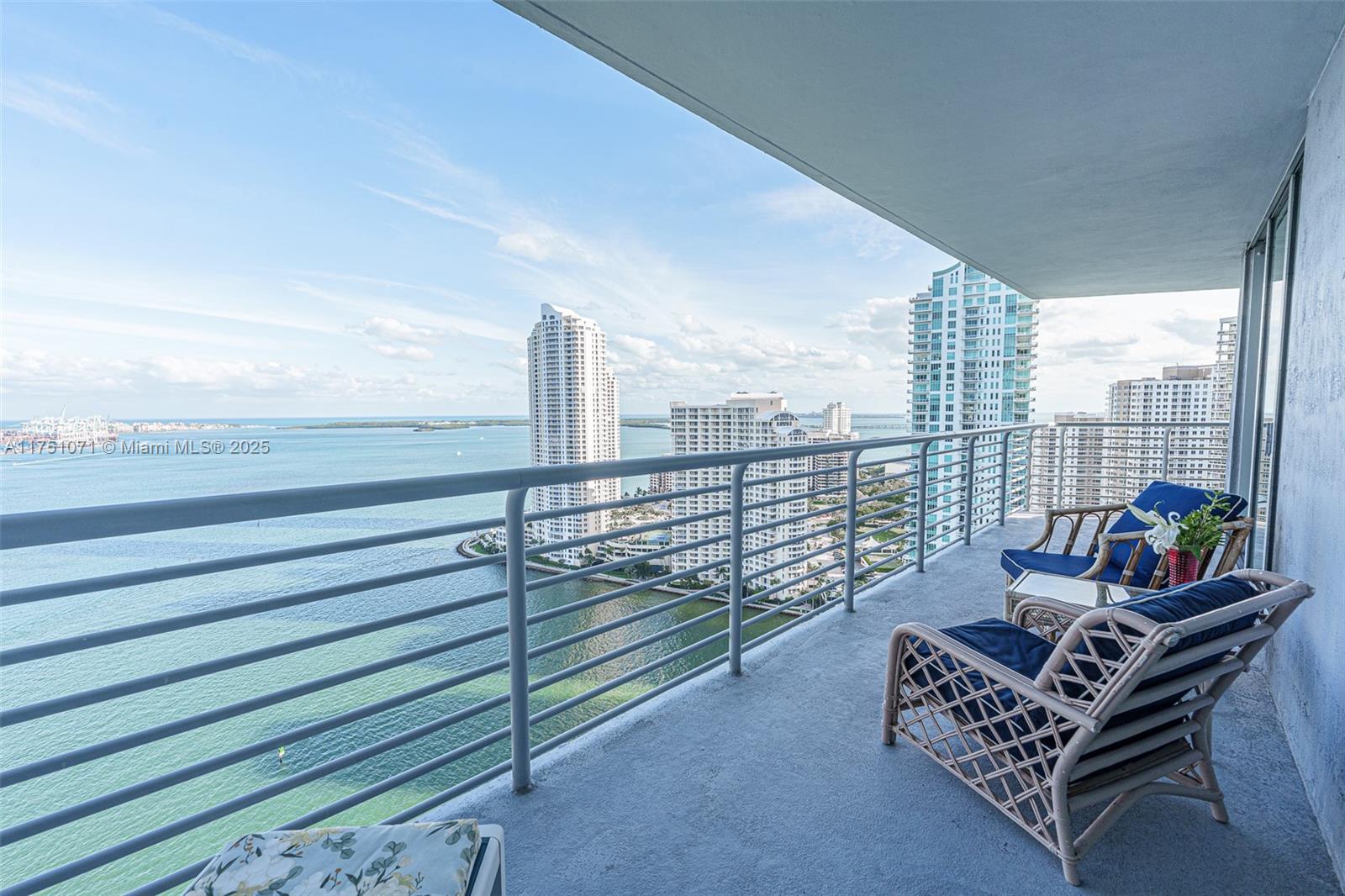 325 S Biscayne Blvd #3123, Miami FL 33131