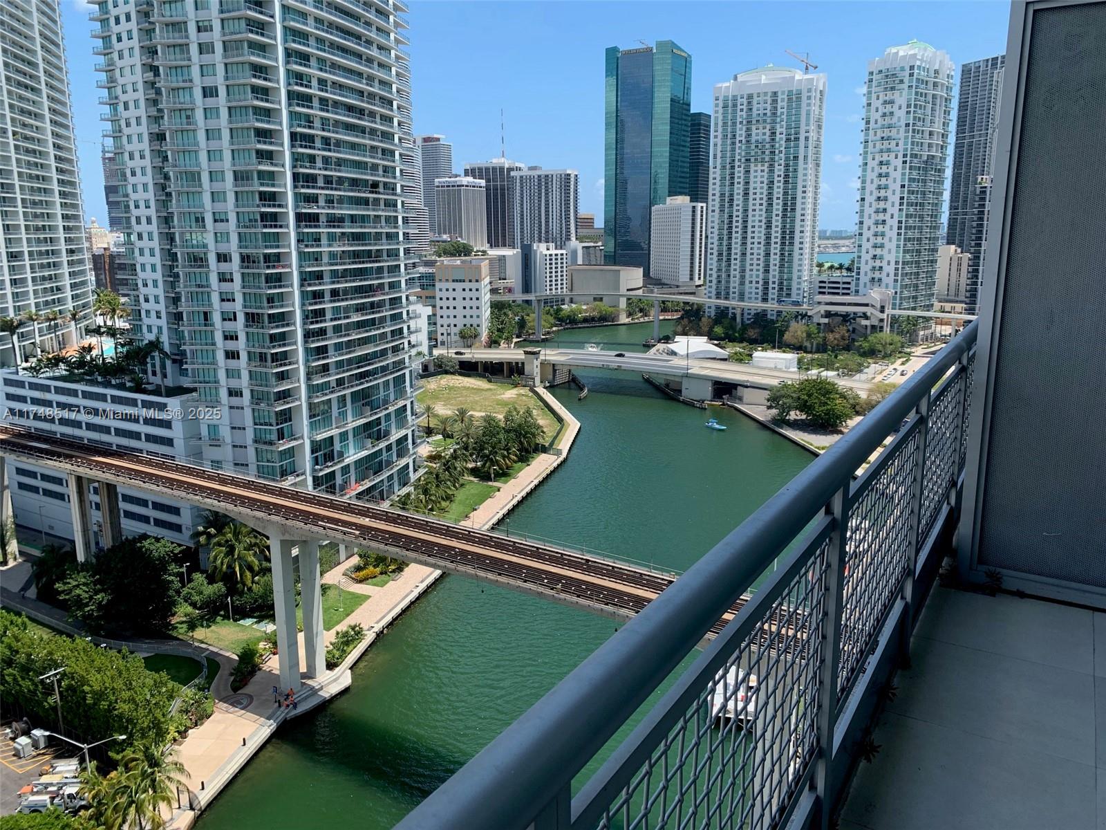 690 SW 1st Ct #2111, Miami FL 33130