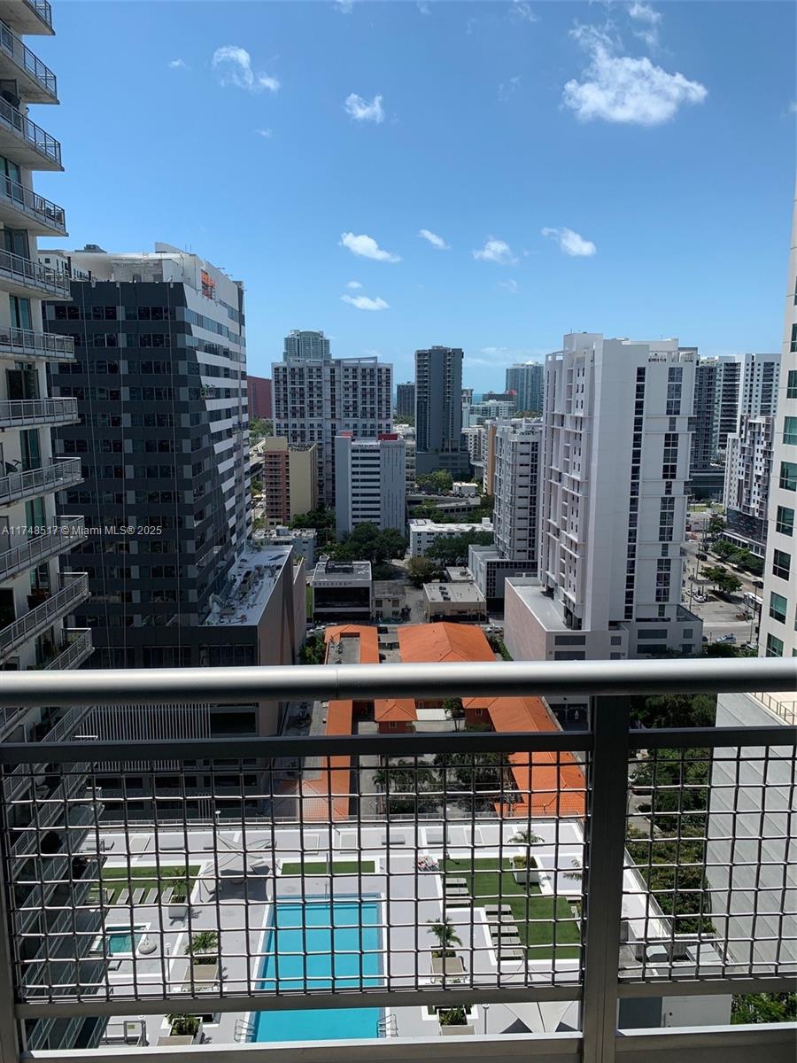 690 SW 1st Ct #2111, Miami FL 33130