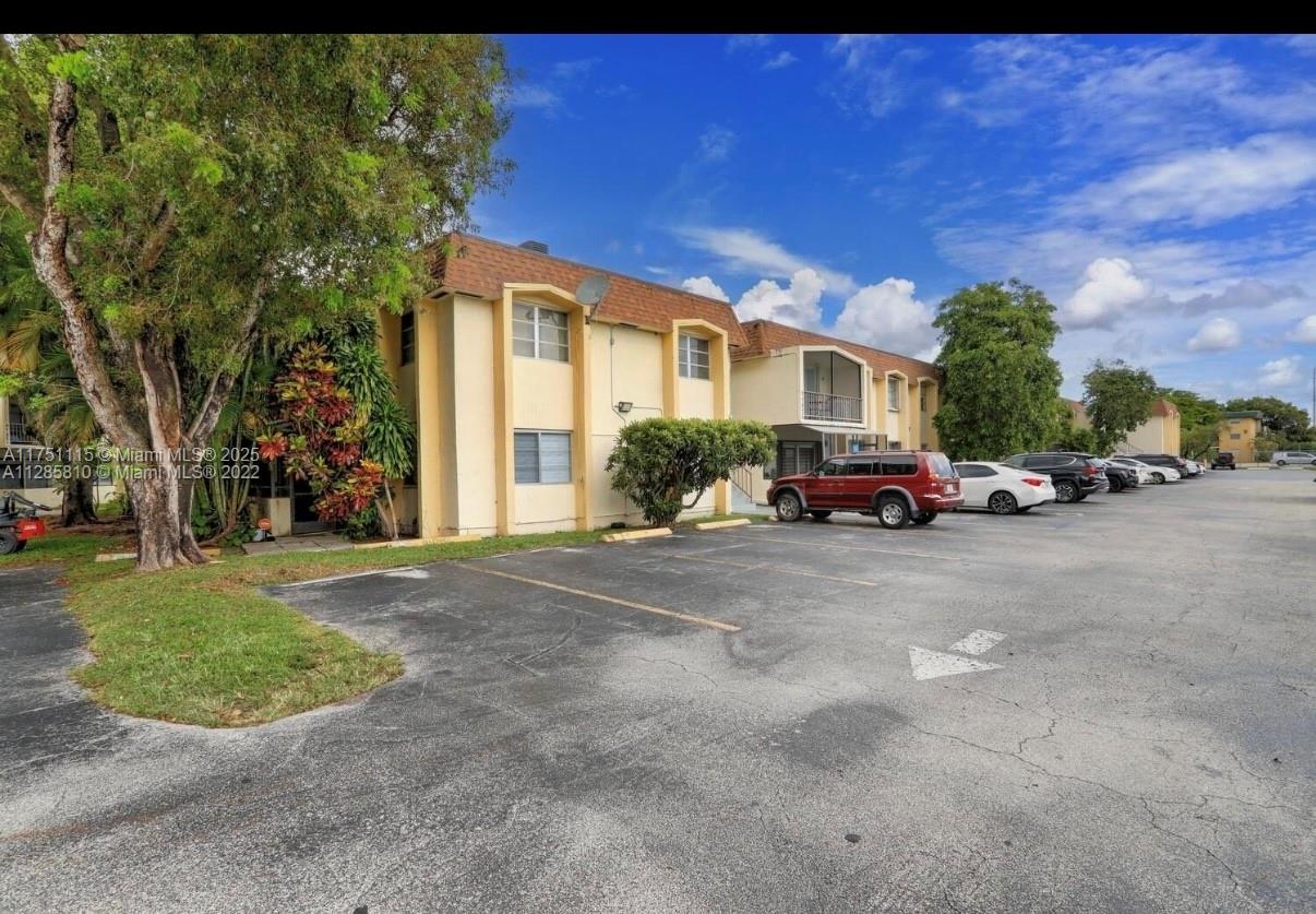 7823 Miller Dr #C208, Miami, Florida image 27