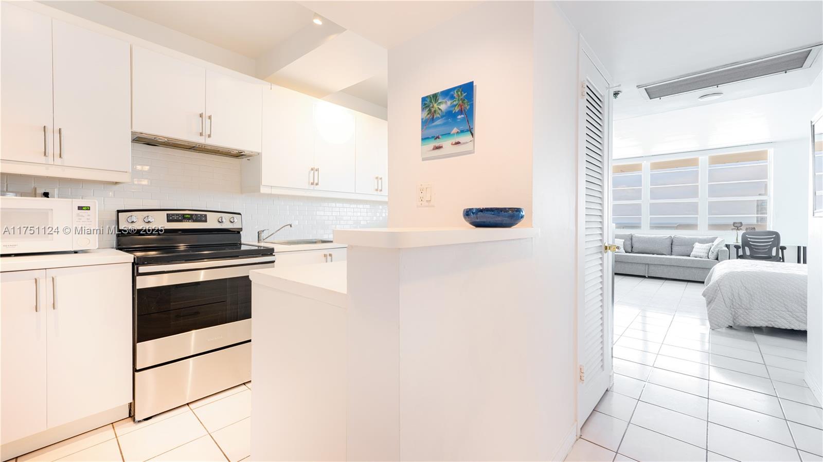 100 Lincoln Rd #1136, Miami Beach, Florida image 4