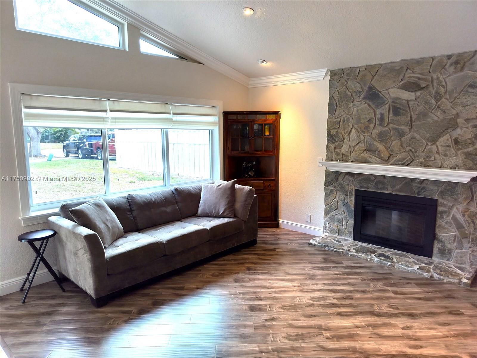 3511 Bark Way, Cooper City, Florida image 7