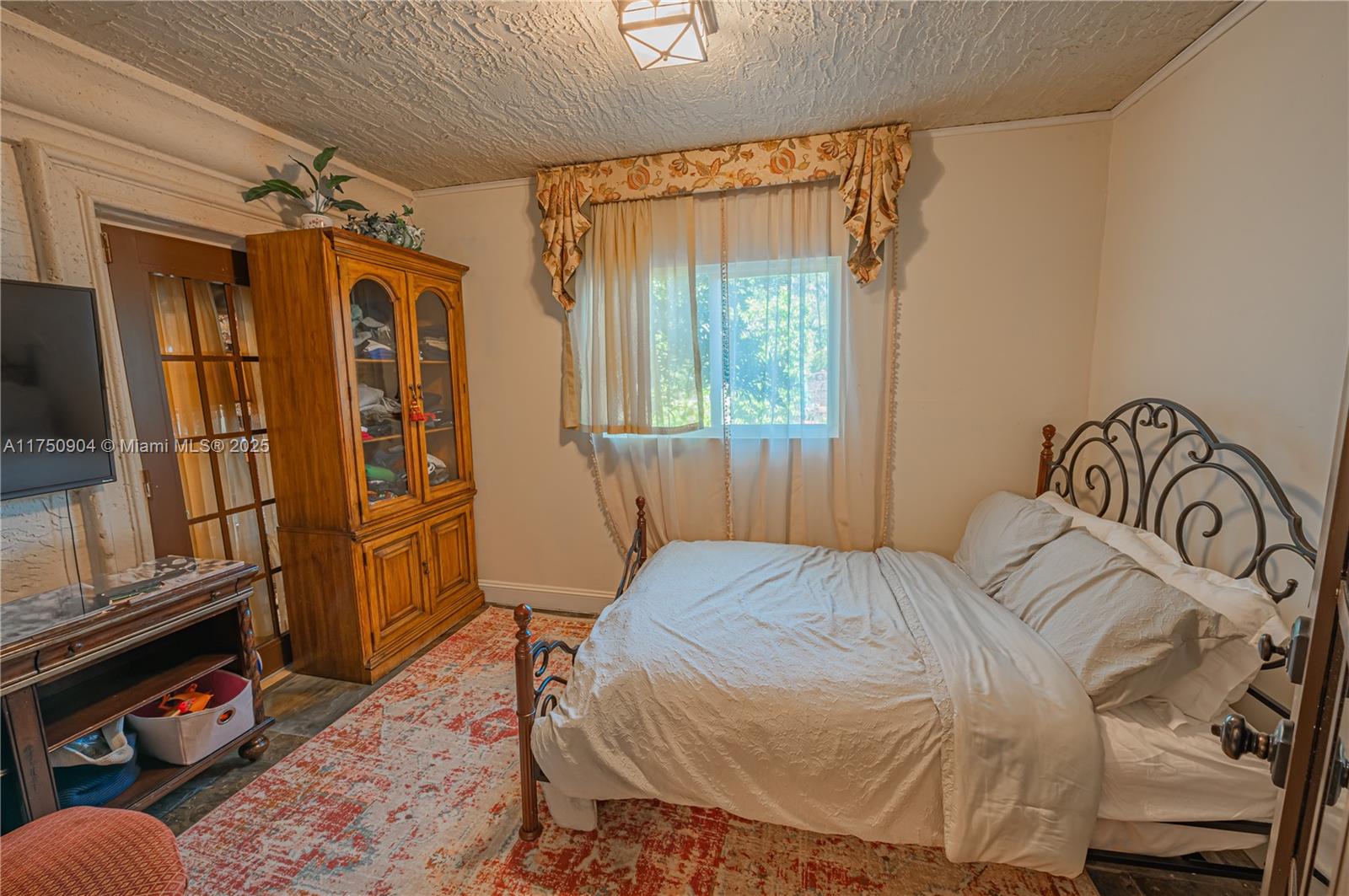 Listing Photo 33