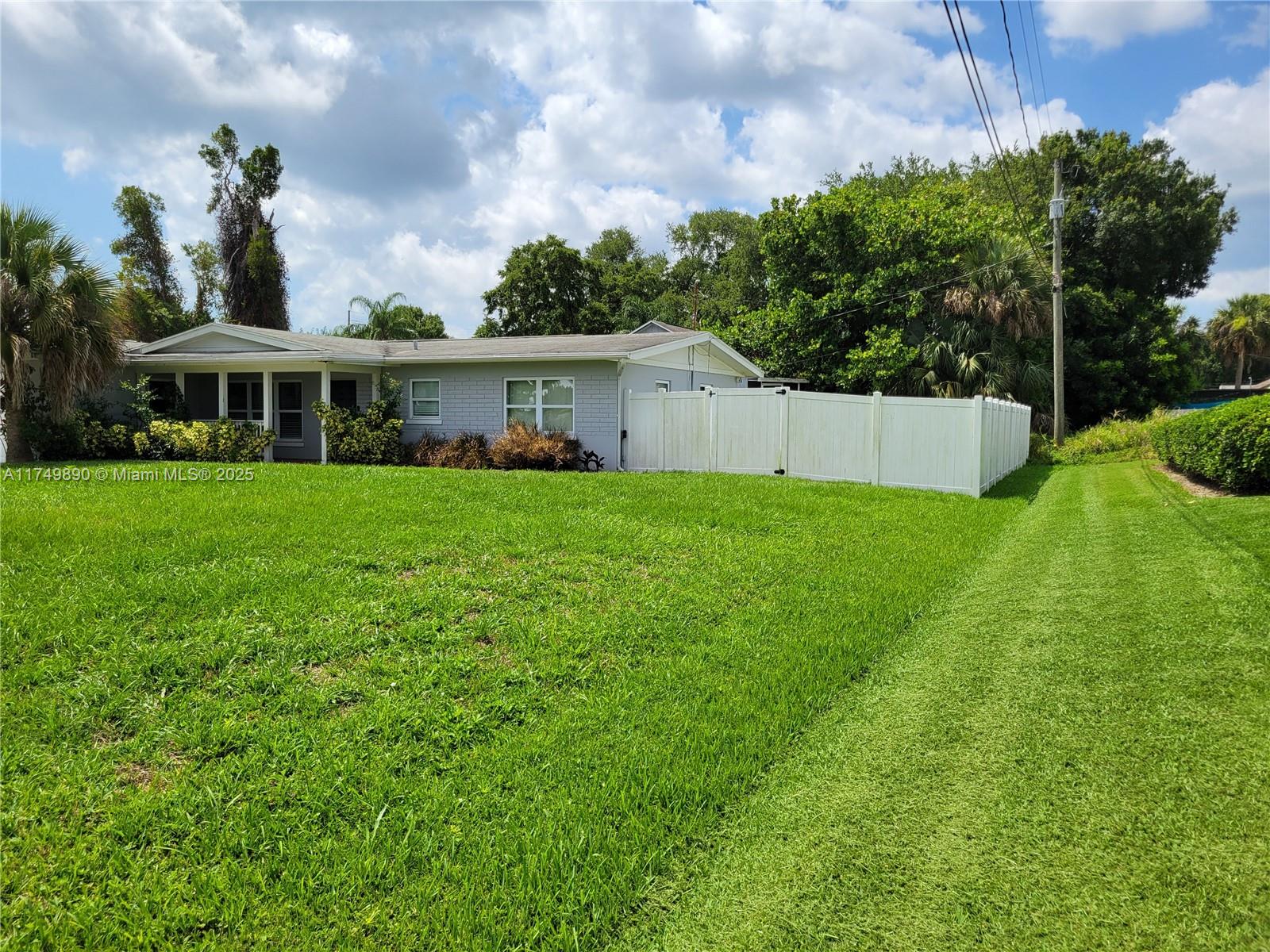 2805 13th St, Vero Beach, Florida image 10