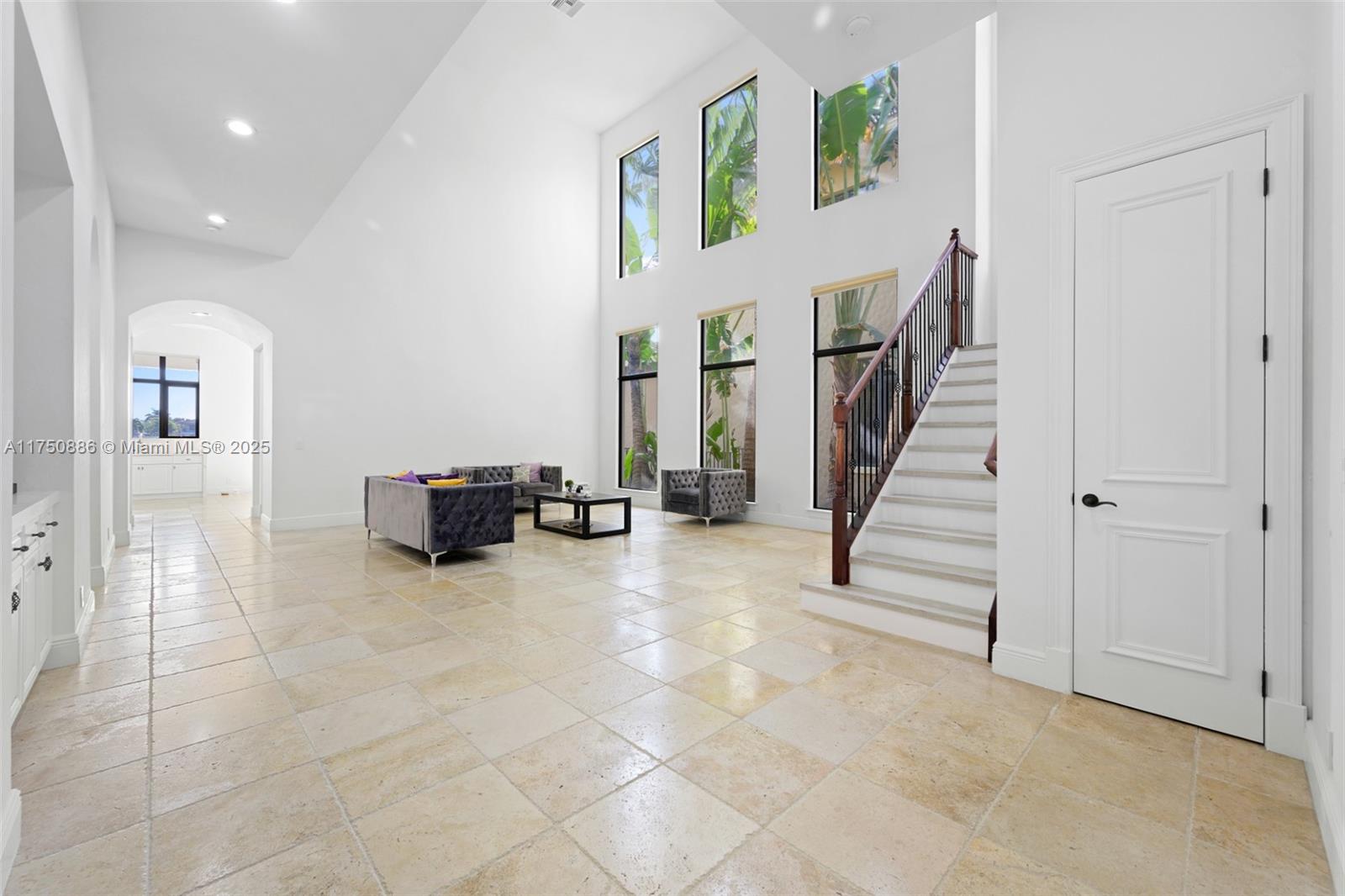 8162 Canopy Ter, Parkland, Florida image 17