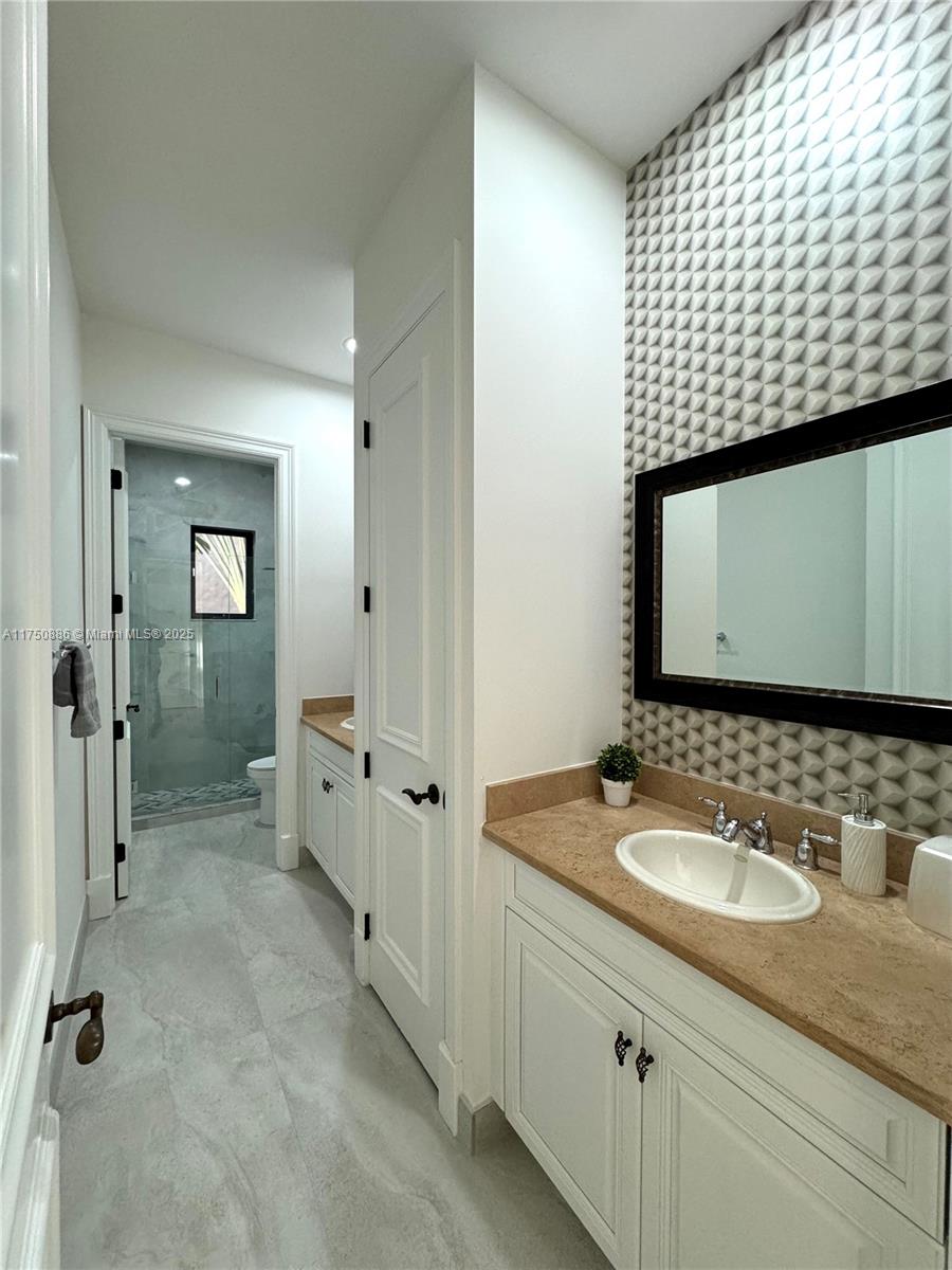 8162 Canopy Ter, Parkland, Florida image 26