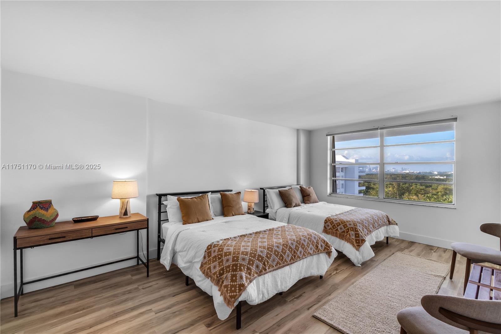 199 Ocean Lane Dr #1210, Key Biscayne FL 33149