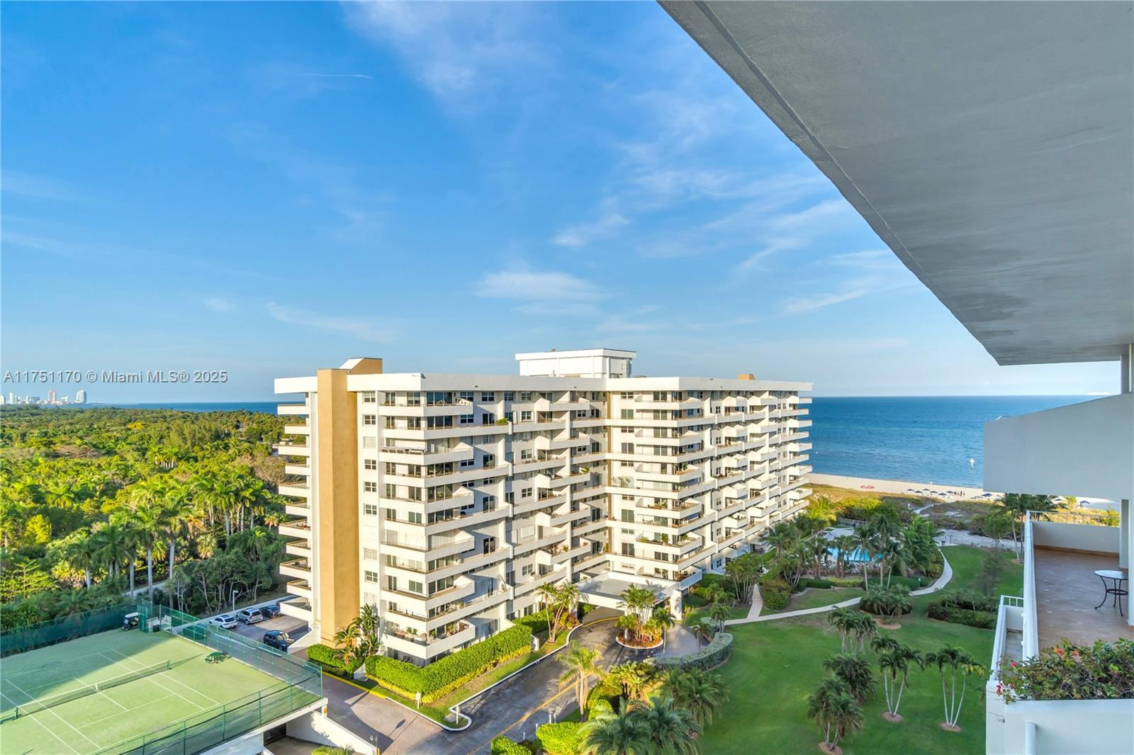 199 Ocean Lane Dr #1210, Key Biscayne FL 33149