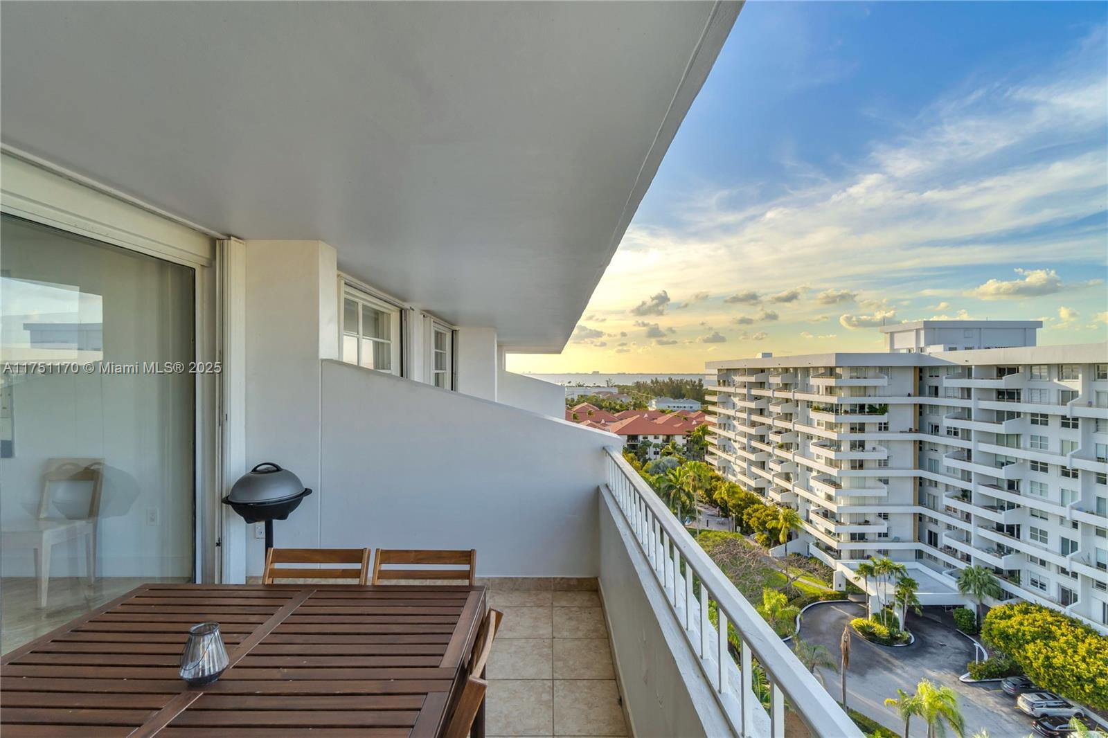 199 Ocean Lane Dr #1210, Key Biscayne FL 33149