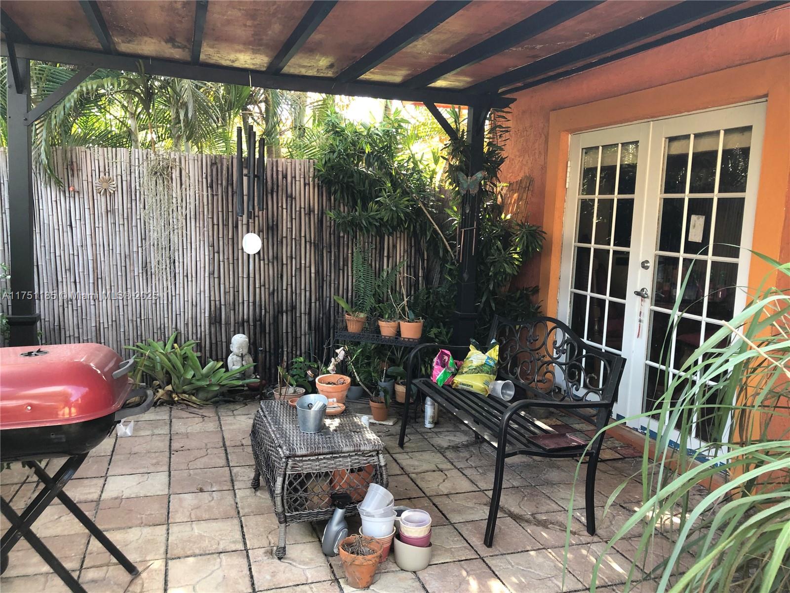 Listing Photo 12