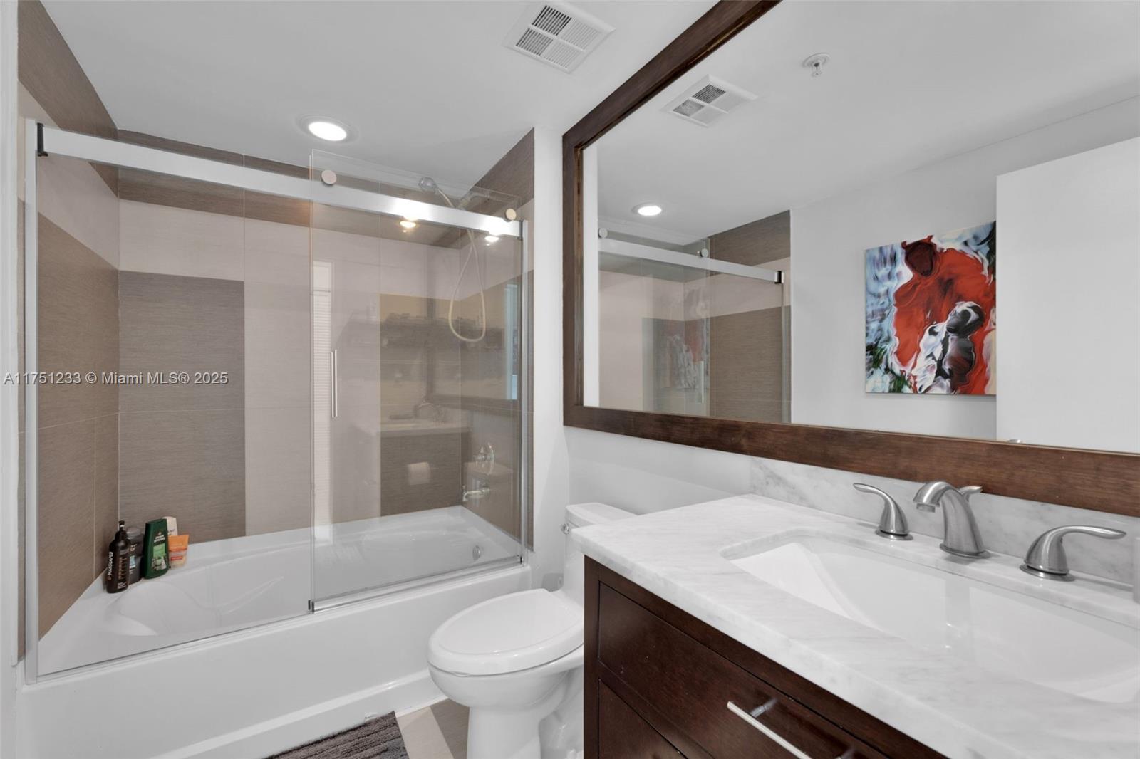 325 S Biscayne Blvd #1715, Miami FL 33131