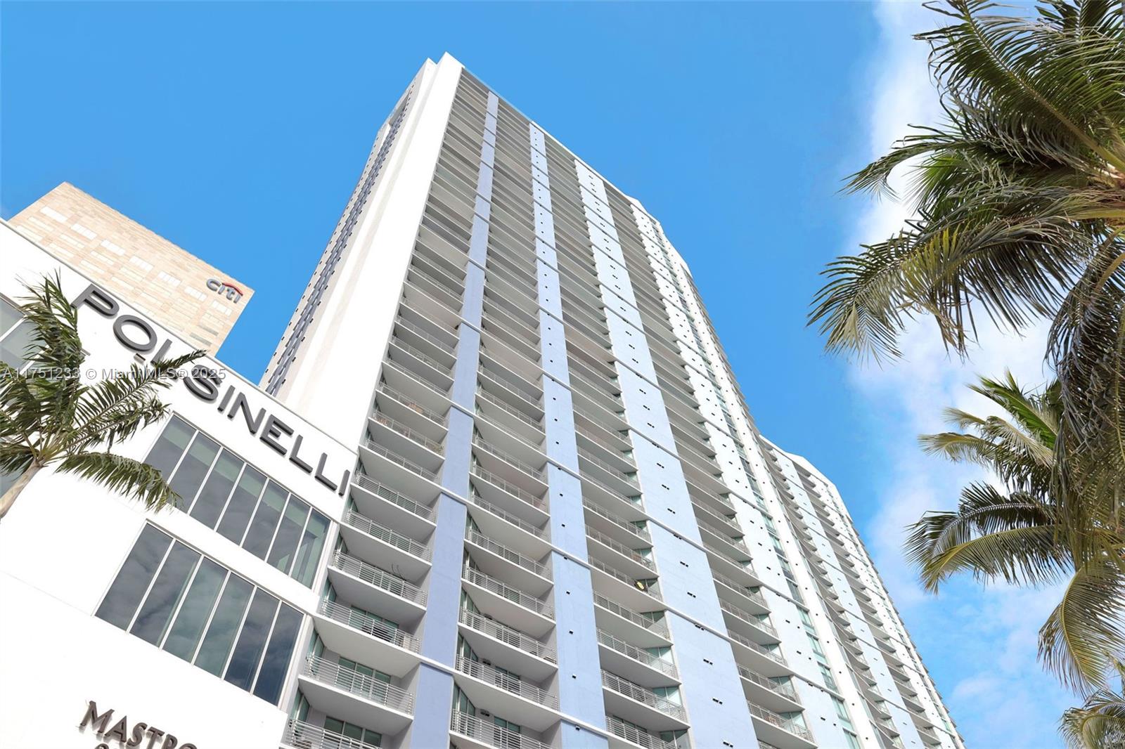 325 S Biscayne Blvd #1715, Miami FL 33131