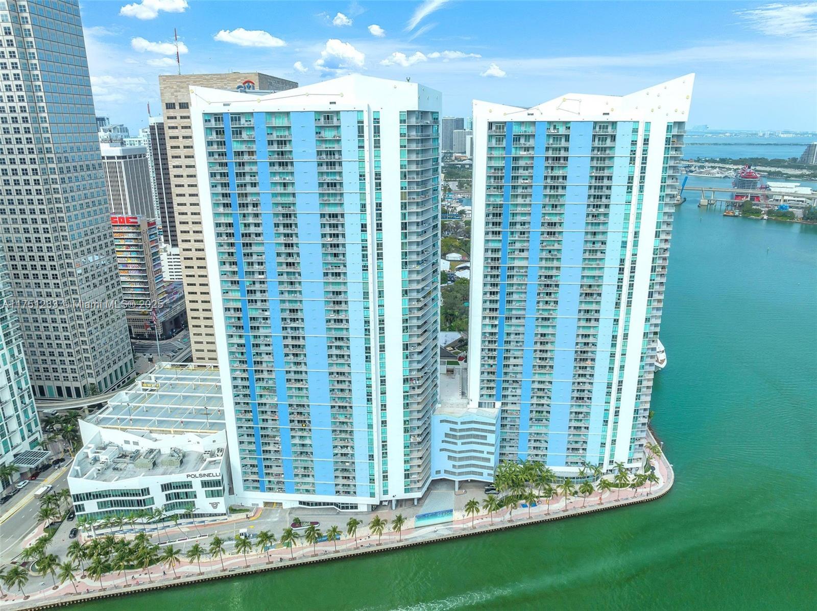325 S Biscayne Blvd #1715, Miami FL 33131
