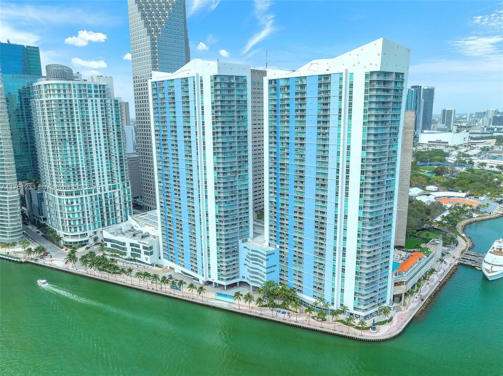 325 S Biscayne Blvd #1715, Miami FL 33131