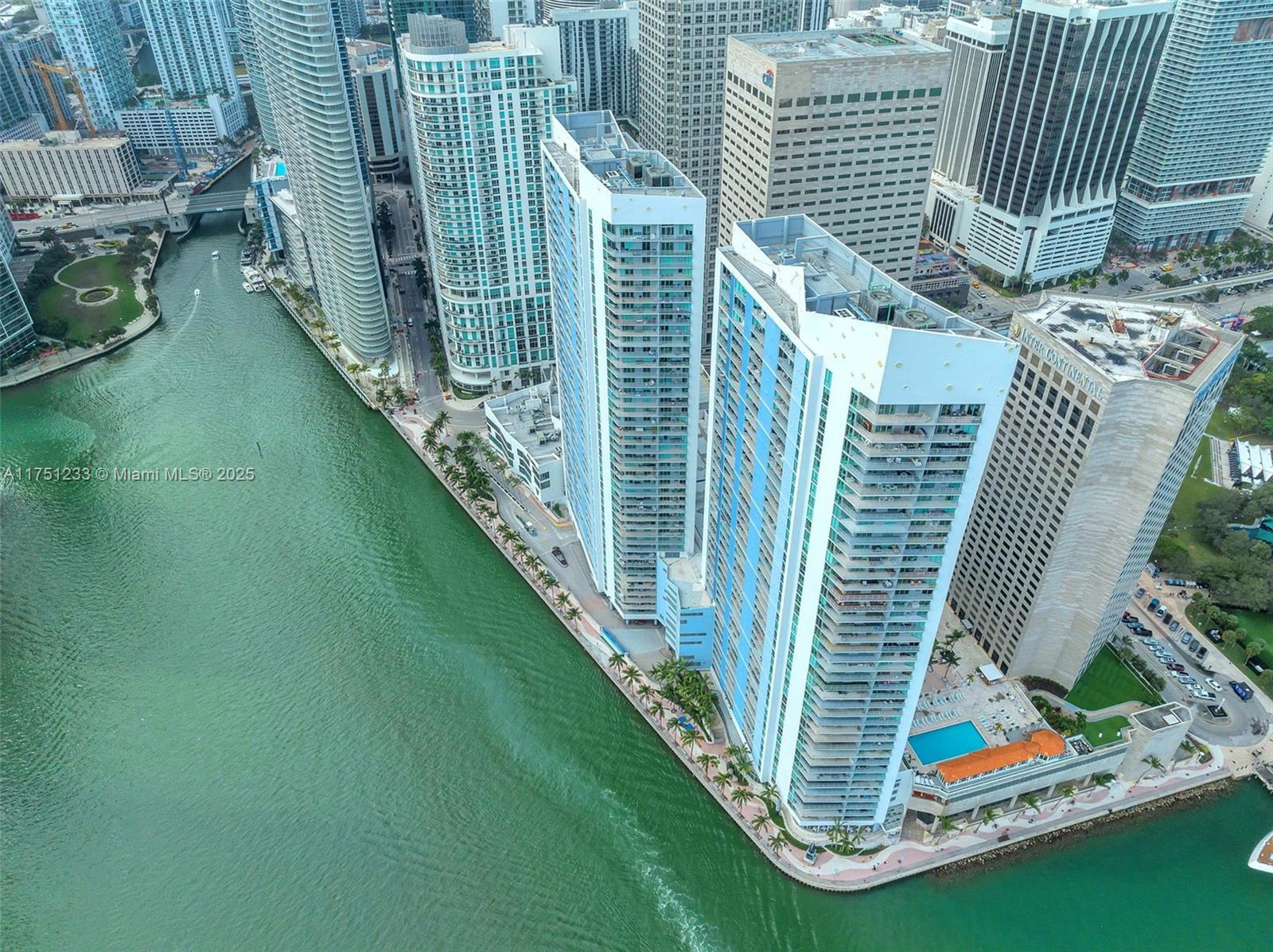 325 S Biscayne Blvd #1715, Miami FL 33131