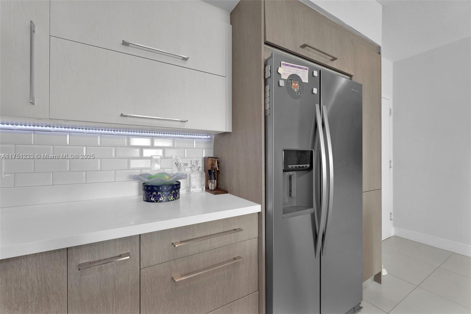 325 S Biscayne Blvd #1715, Miami FL 33131