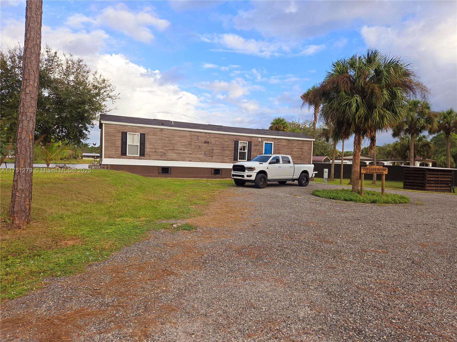 635 W Paso Fino Cir, Clewiston, Florida image 8