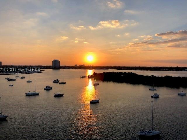 7934 West Dr #805, North Bay Village FL 33141