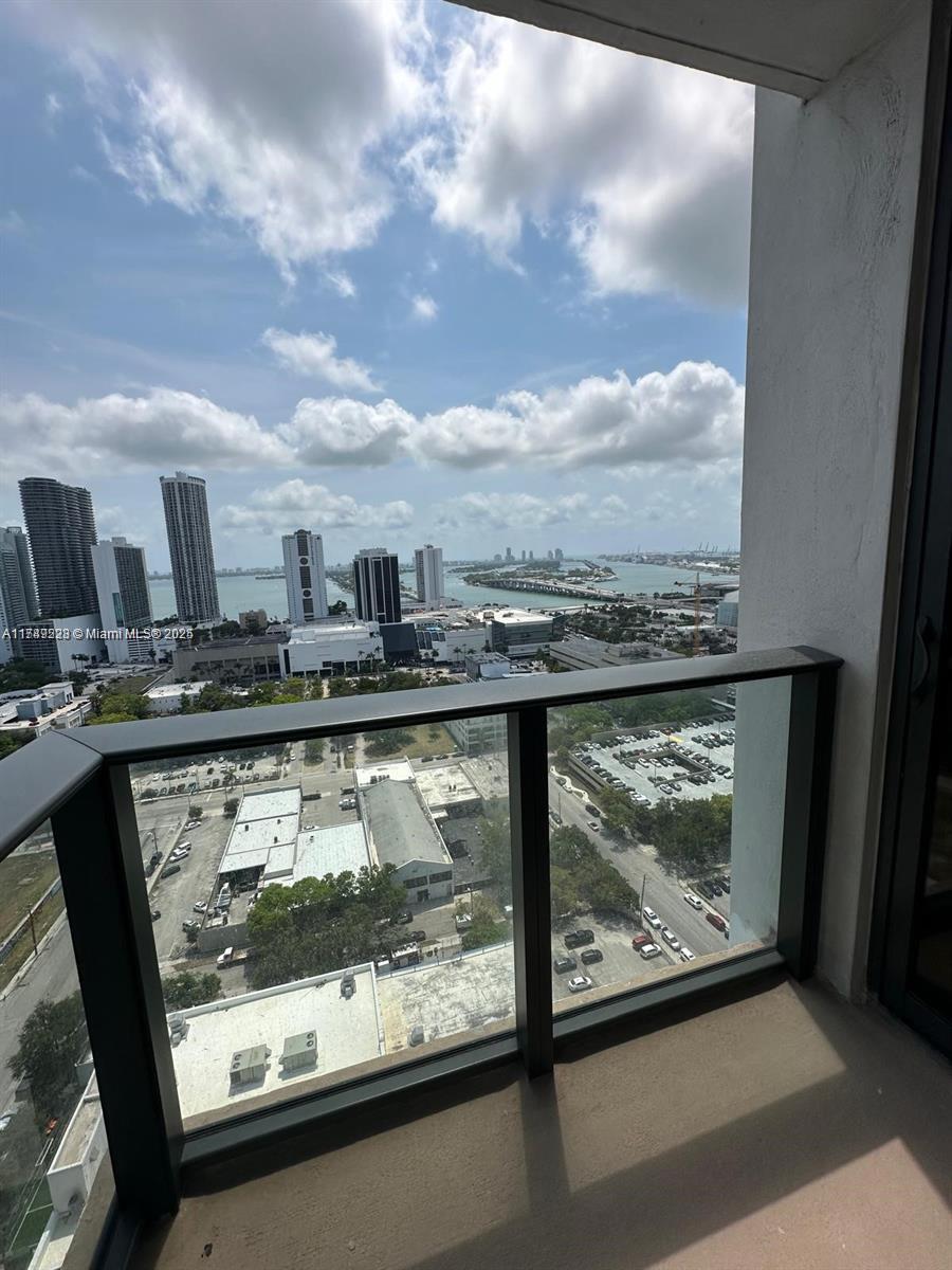 Listing Photo 8