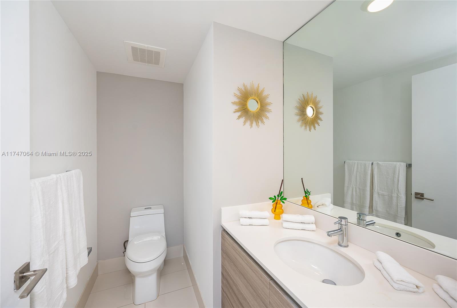 121 NE 34th St #1608, Miami FL 33137
