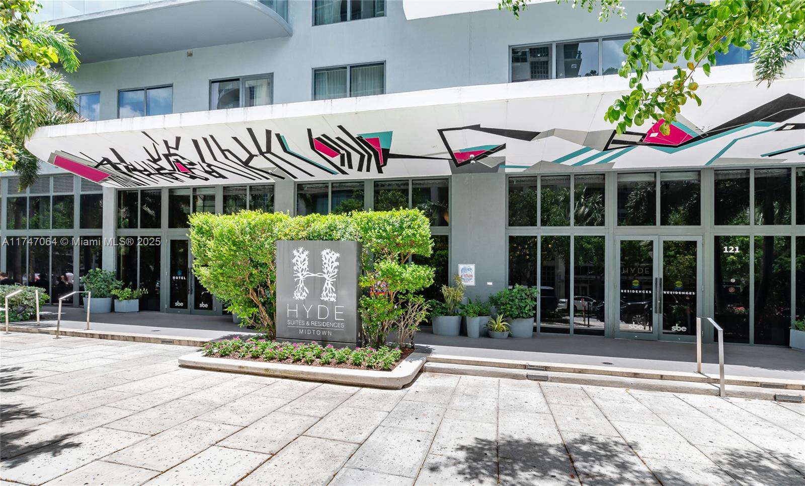 121 NE 34th St #1608, Miami FL 33137