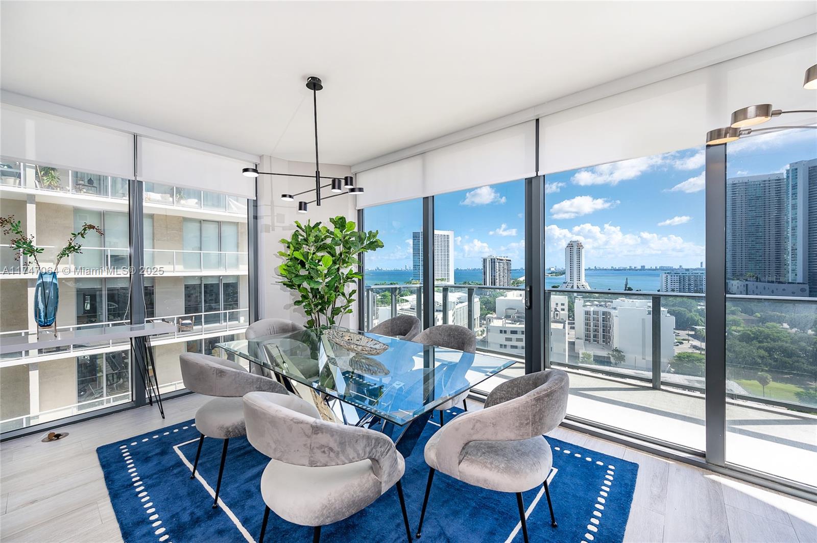 121 NE 34th St #1608, Miami FL 33137