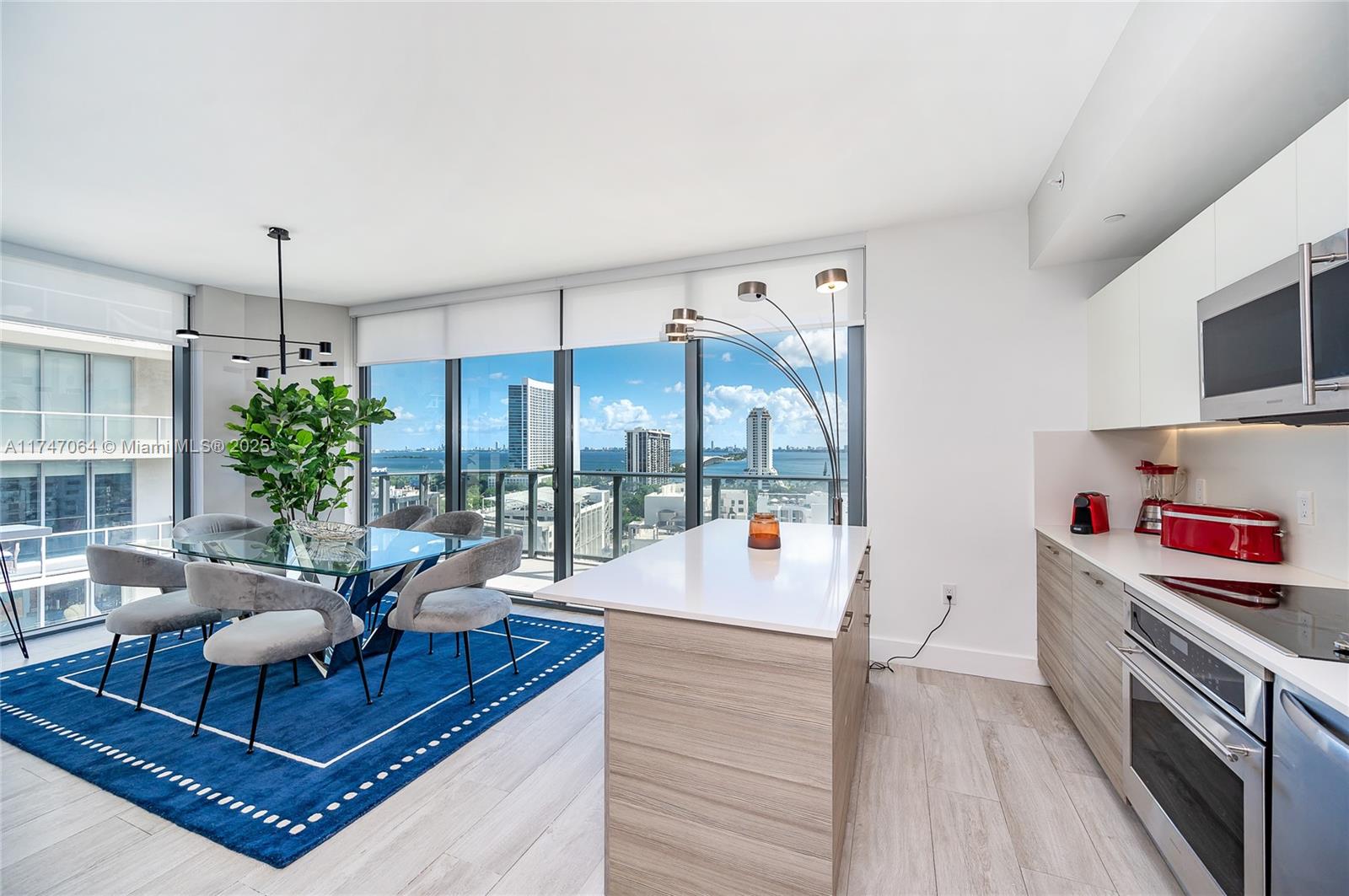 121 NE 34th St #1608, Miami FL 33137