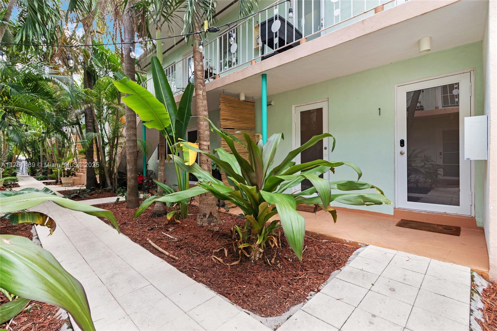 1115 Meridian Ave #1 AND 2 -1115, Miami Beach, Florida image 42