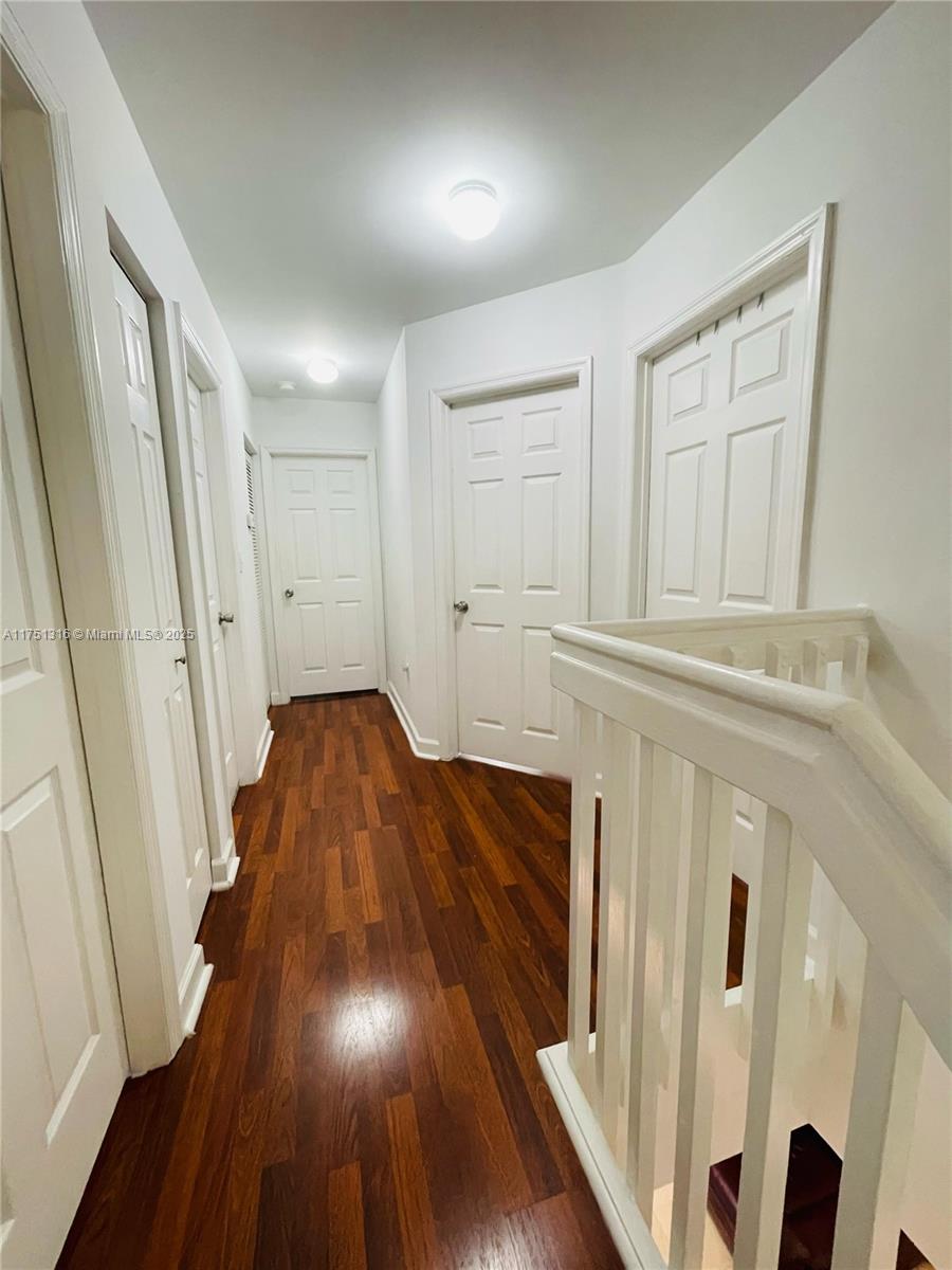 Listing Photo 11
