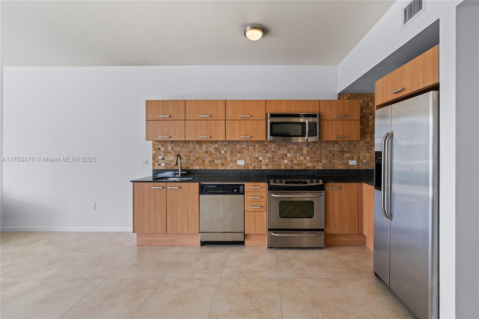 350 S Miami Ave #2210, Miami FL 33130