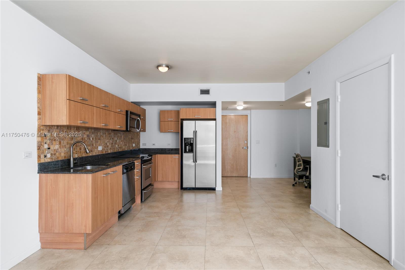 350 S Miami Ave #2210, Miami FL 33130