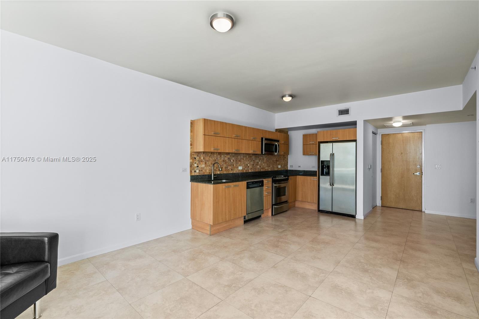 350 S Miami Ave #2210, Miami FL 33130