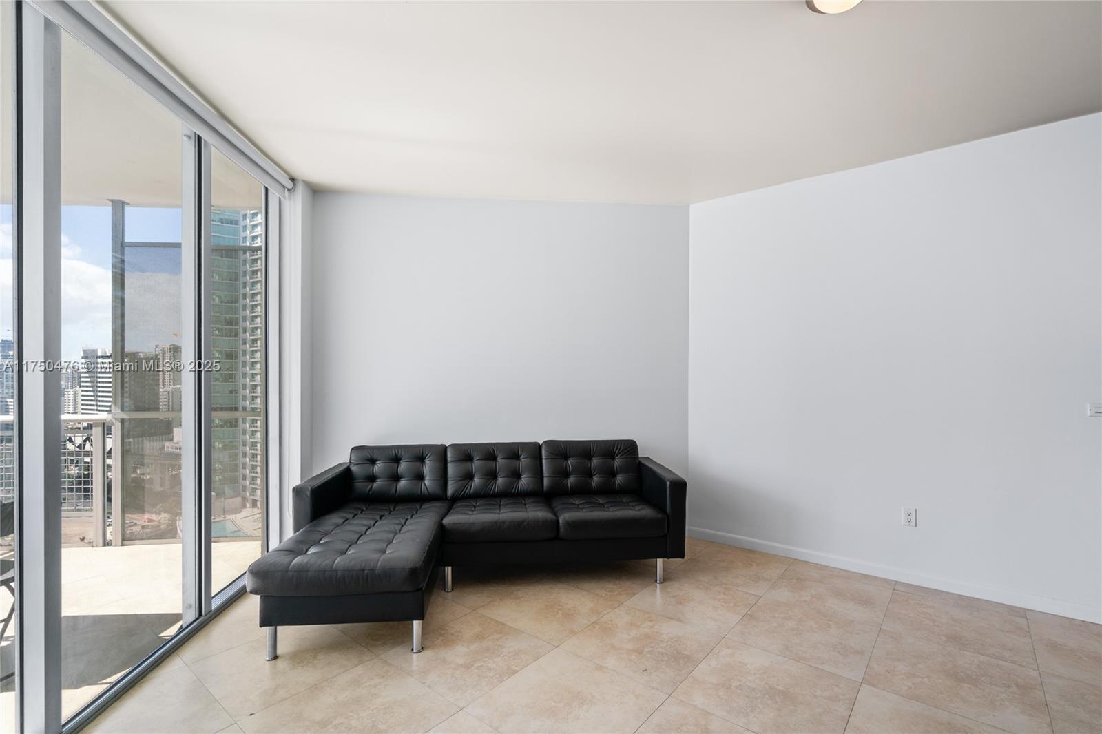 350 S Miami Ave #2210, Miami FL 33130