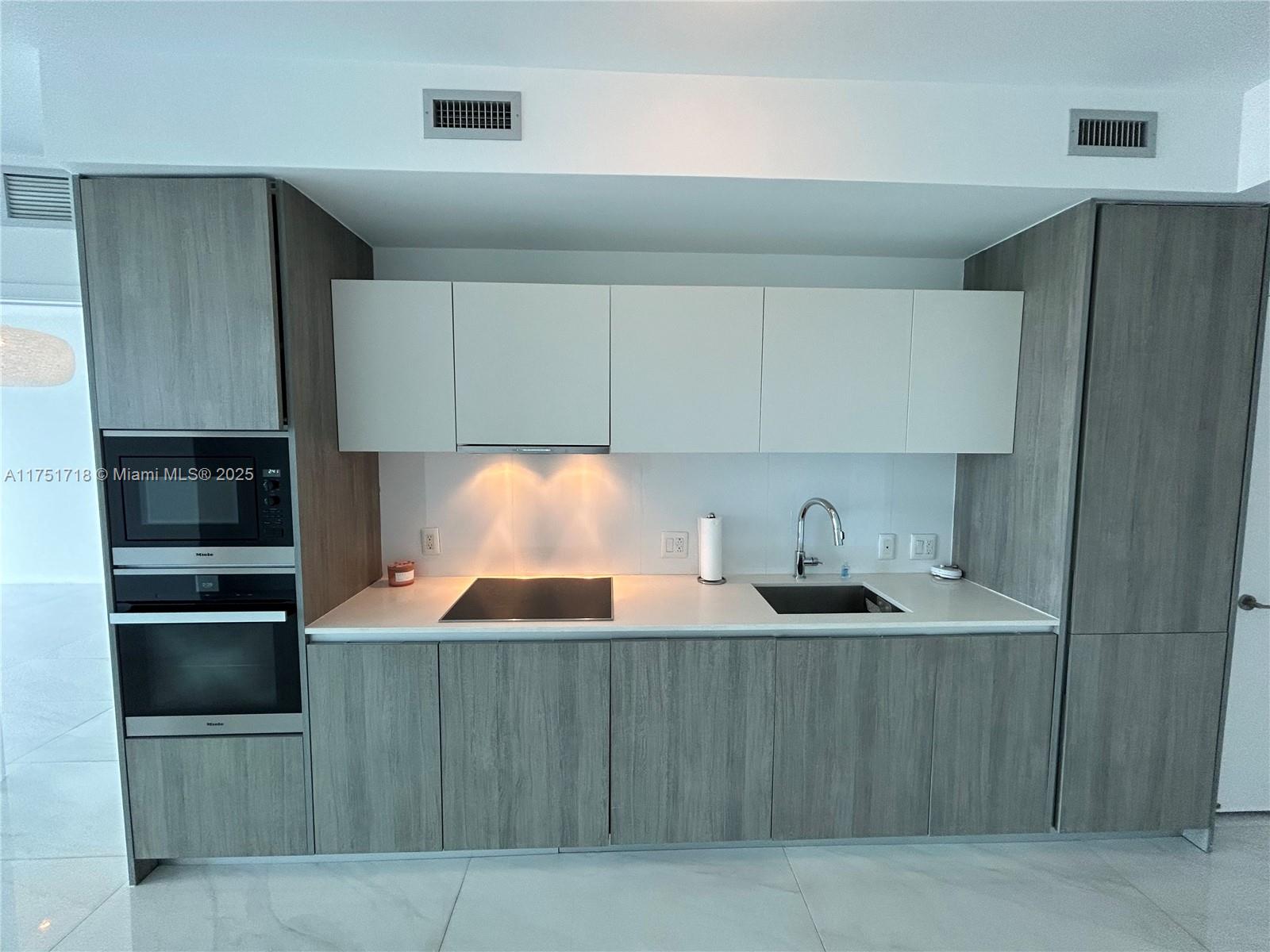 2900 NE 7th Ave #306, Miami FL 33137