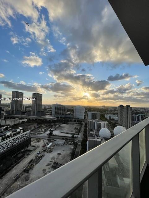 , Miami FL 33132