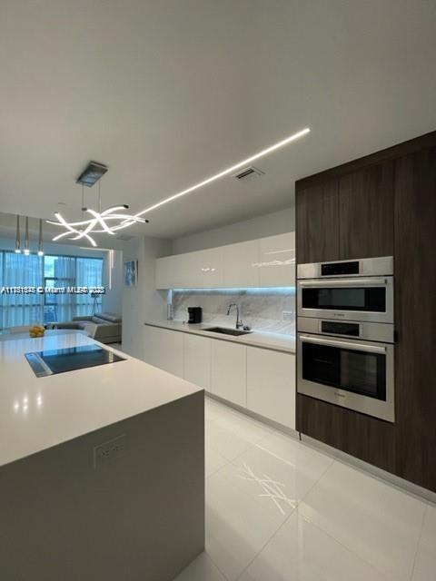 , Miami FL 33132