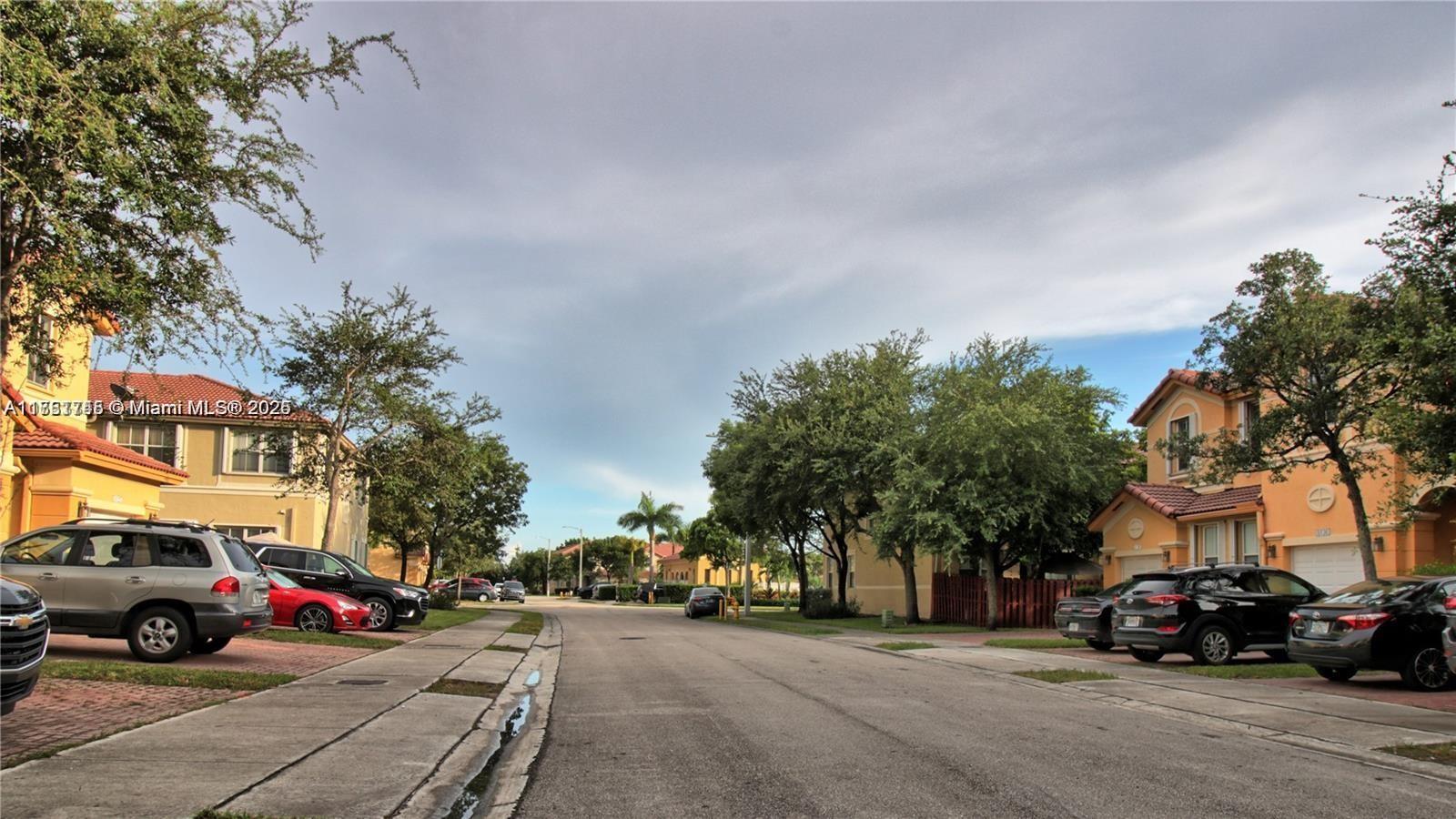 Residential, Doral, Florida image 1